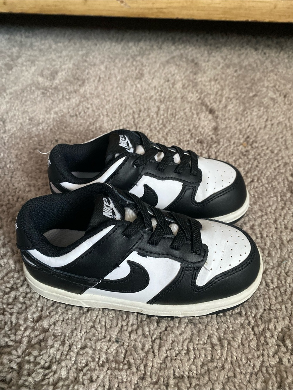 Nike SB Pandas Black and White Low-Top Sneakers Toddler Size 8C